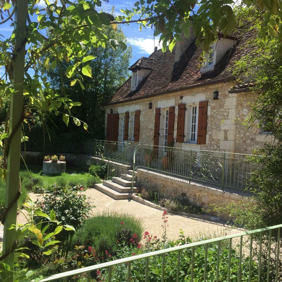 La Roque Villa Saint-Julien-de-Crempse Exterior photo