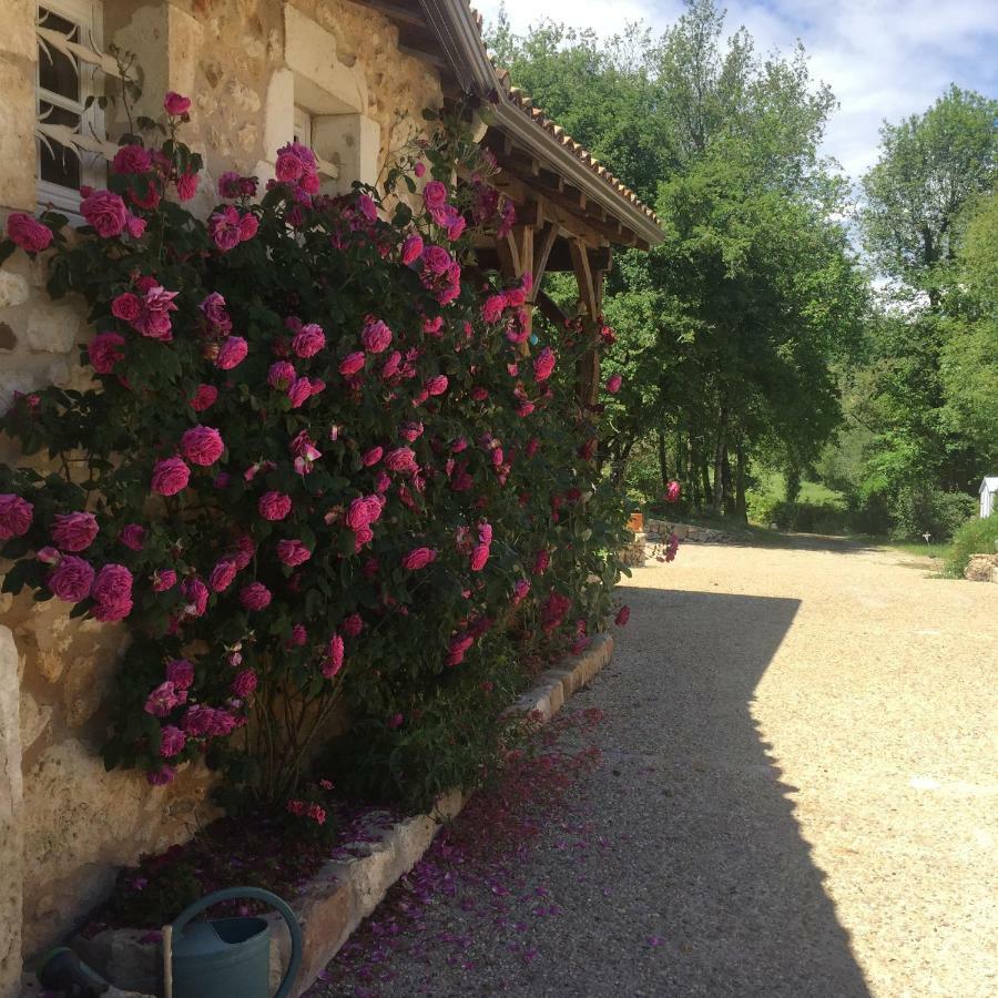 La Roque Villa Saint-Julien-de-Crempse Exterior photo